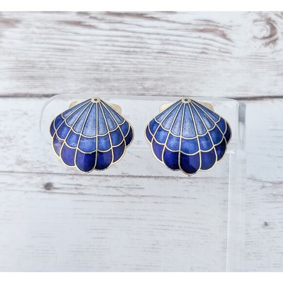 Vintage Jewelry - Vintage Clip On Earrings Blue Shell Beach Theme